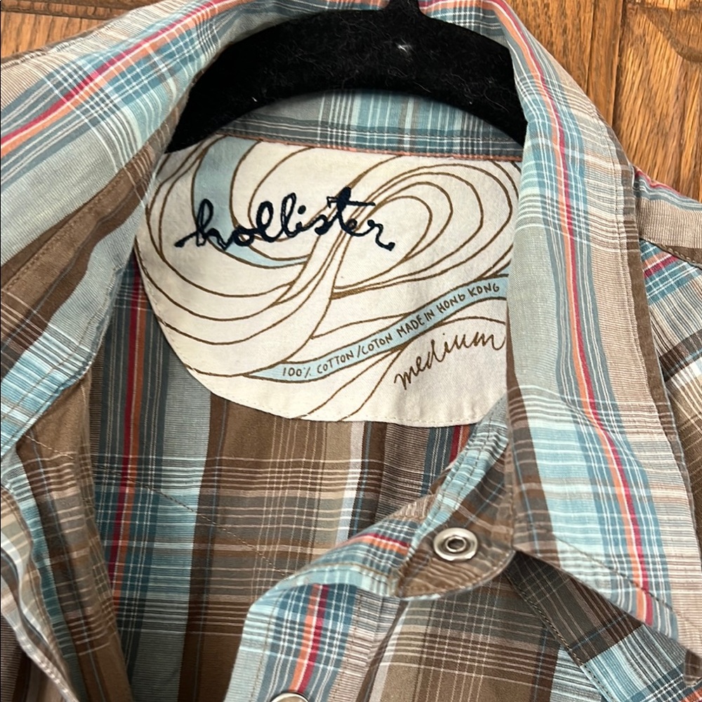 Hollister Women’s Medium Plaid Blouse - Picture 2 of 3